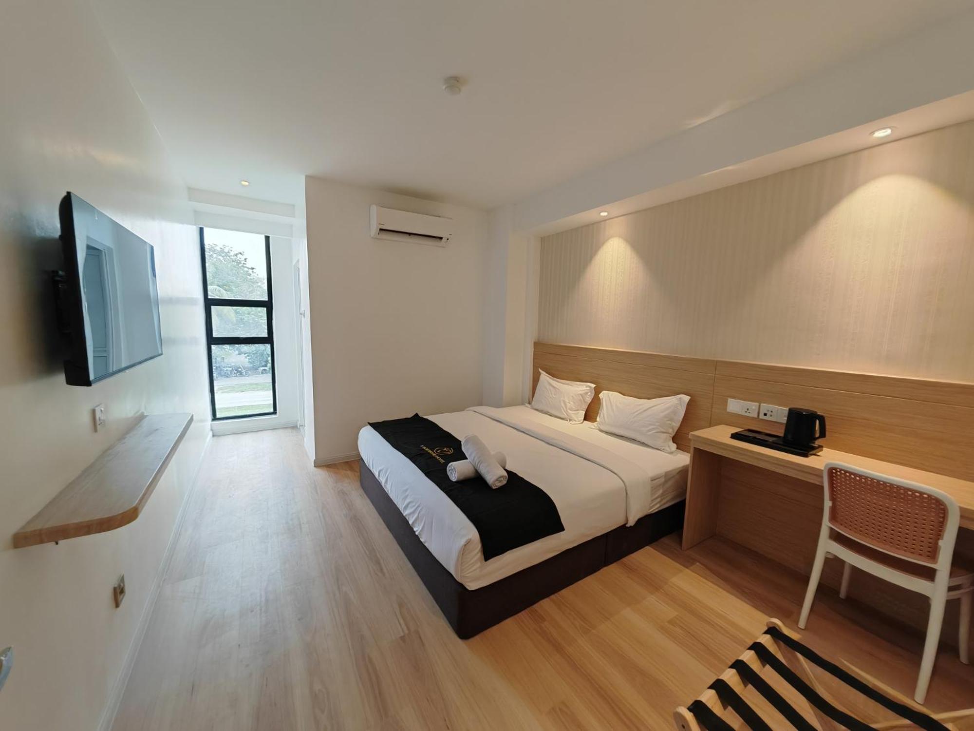 V Boutique Hotel Серембан  Экстерьер фото